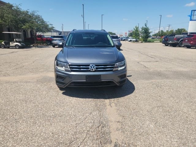 Used 2021 Platinum Gray Metallic Volkswagen 2.0T S image 4