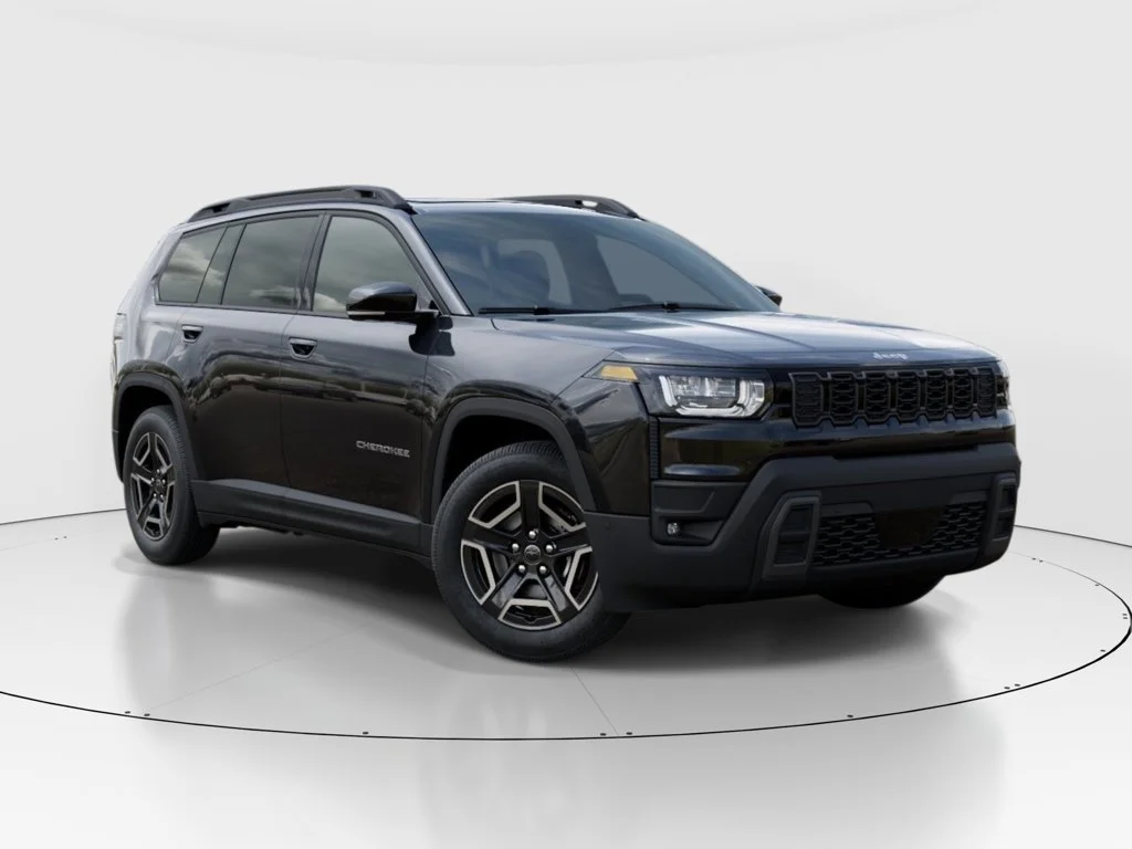 New 2026 Diamond Black Crystal Pearl-Coat Exterior Paint Jeep Limited image 6