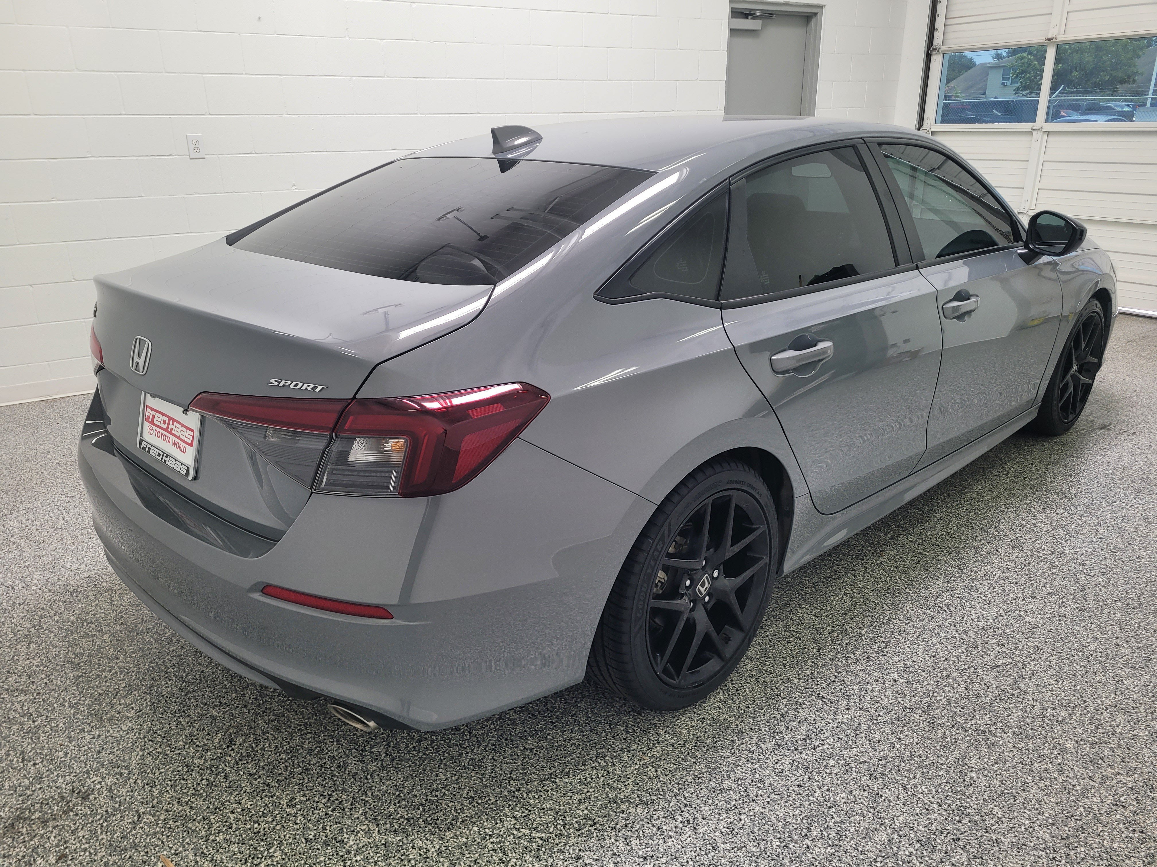 Used 2025 Urban Gray Pearl Honda Sport image 4