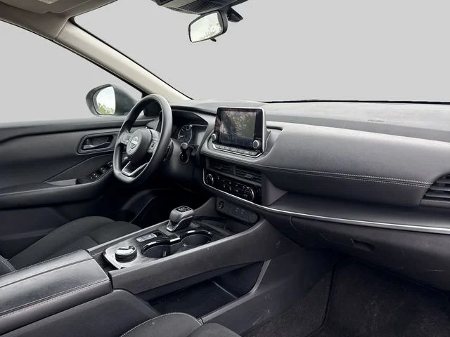 Used 2024 White Nissan S image 14