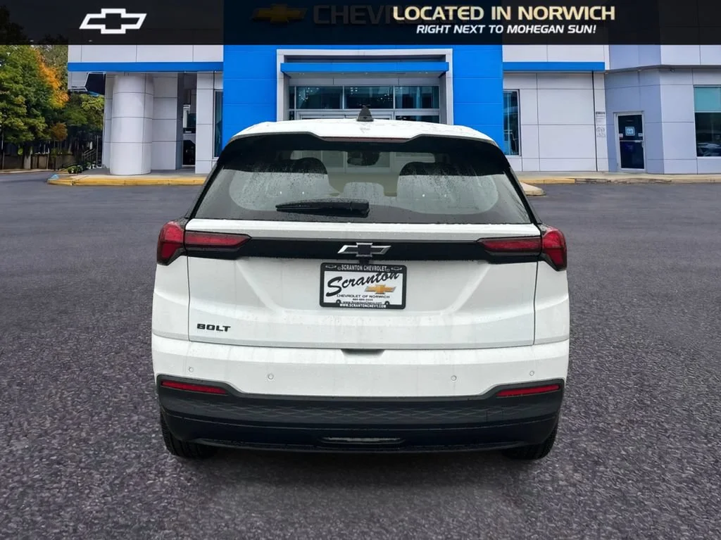 New 2027 Summit White Chevrolet LT image 32