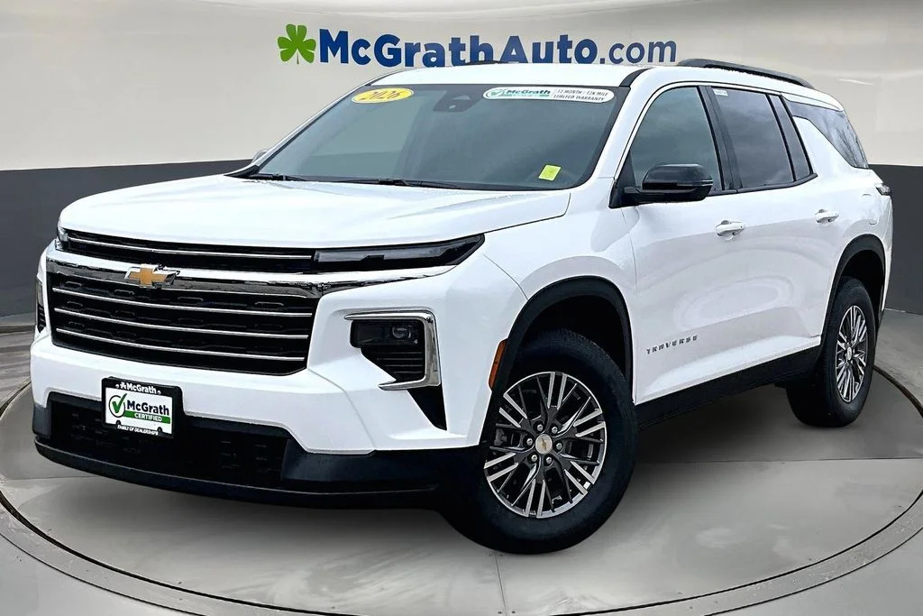 Used 2026 White Chevrolet LT image 3