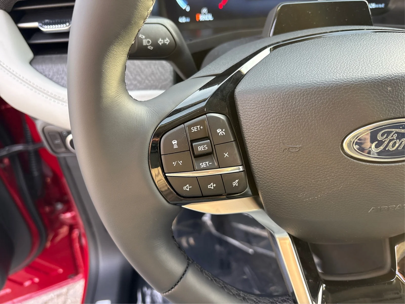 New 2026 Rapid Red Metallic Tinted Clearcoat Ford Platinum™ image 21