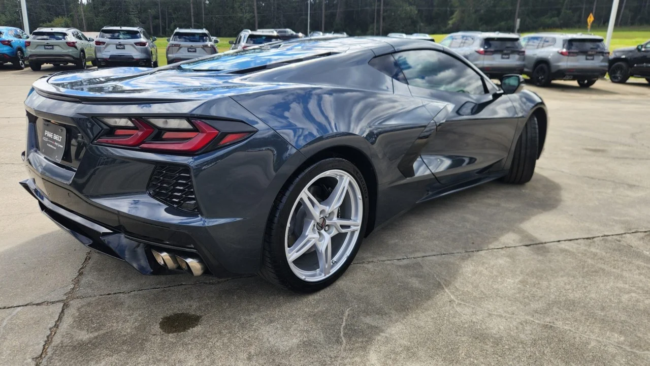 Used 2021 SHADOW GRAY METALLIC Chevrolet 2LT image 3