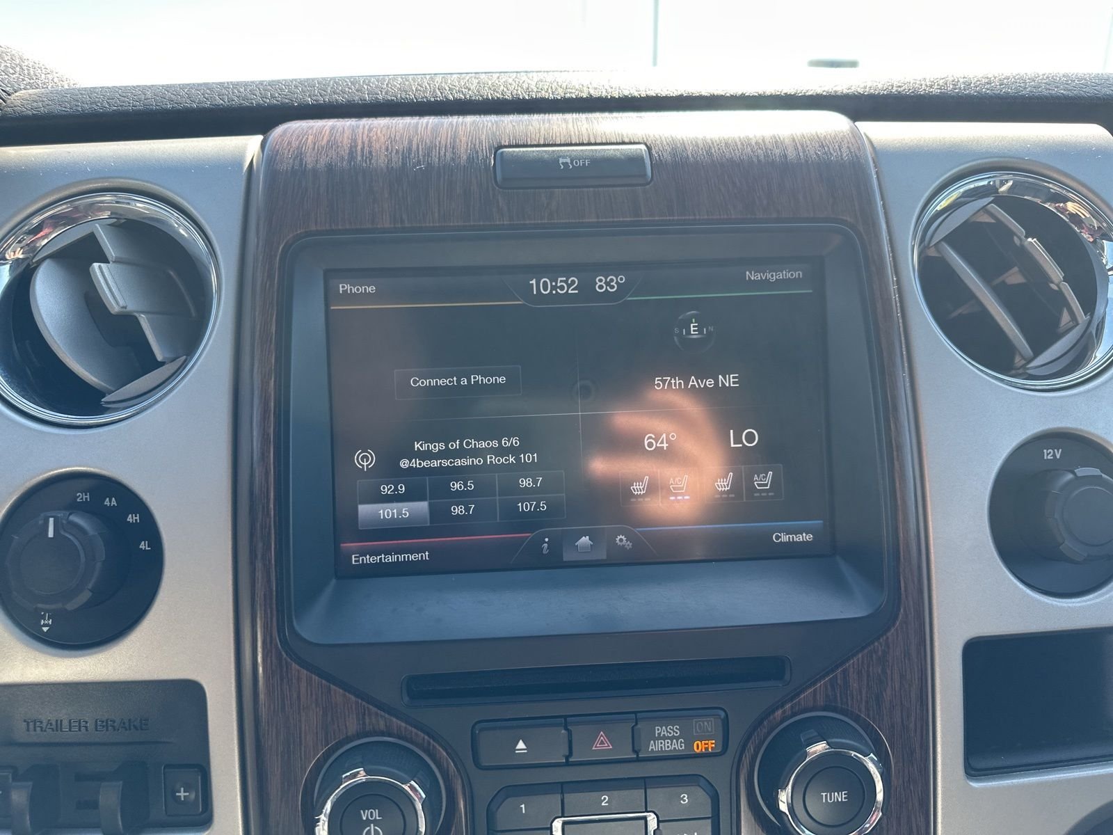 Used 2014 White Ford Lariat image 52