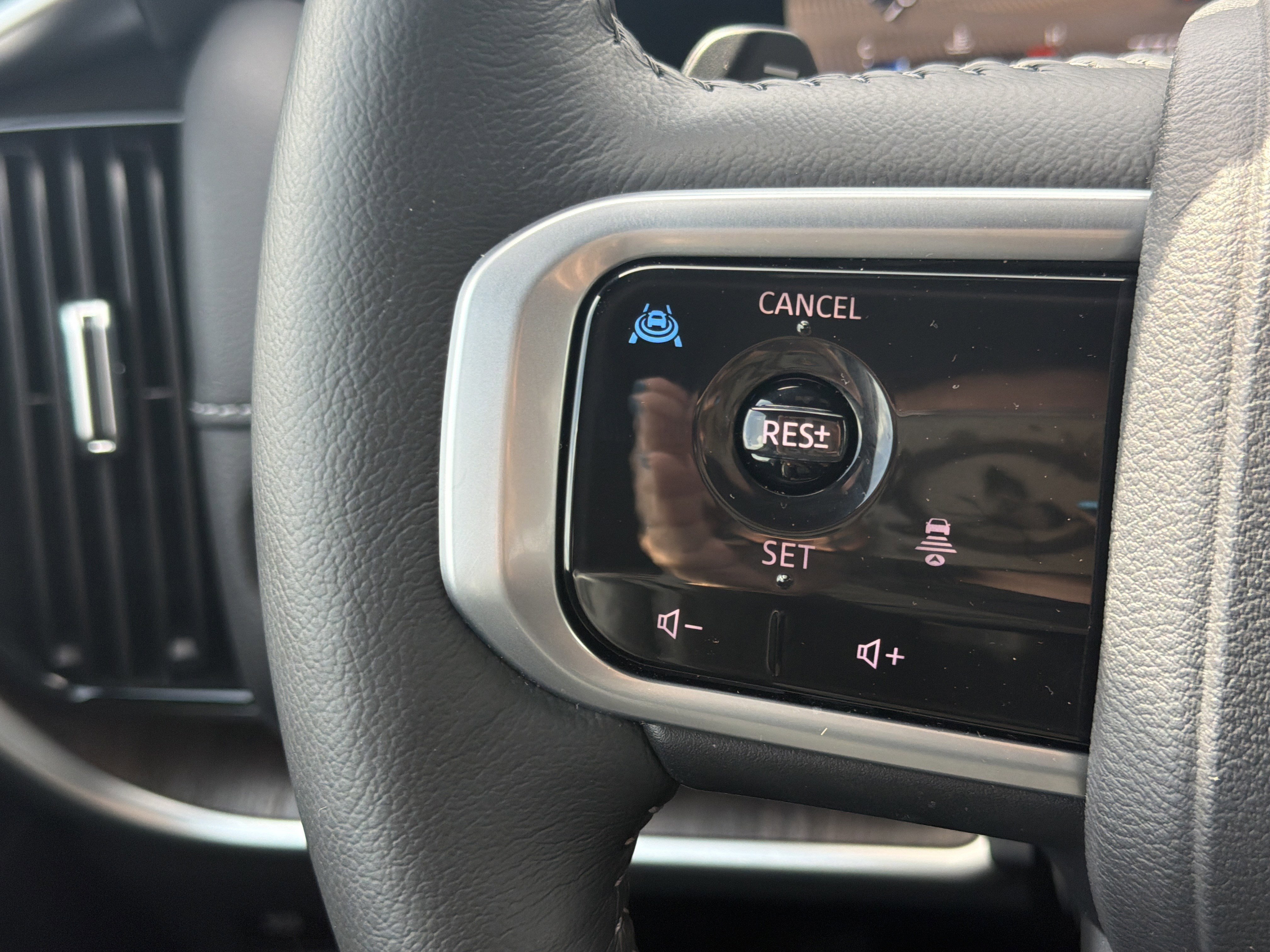 2026 Nissan Armada Platinum - Photo 16