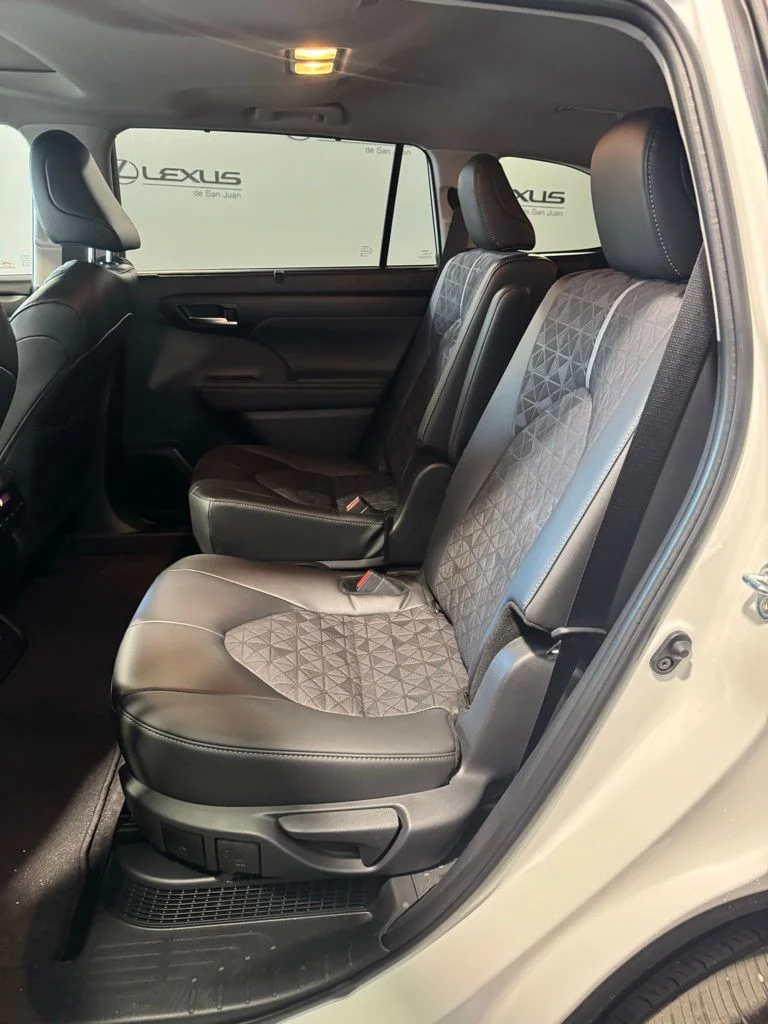 New 2025 Beige Toyota XLE image 32