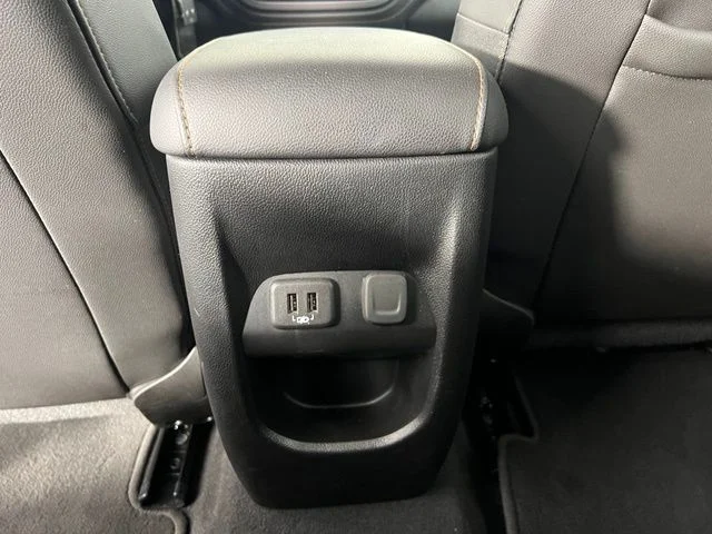 Certified Used 2021 Summit White GMC AT4 w/Leather image 31