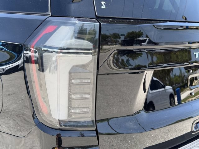 New 2026 Black Chevrolet High Country image 14