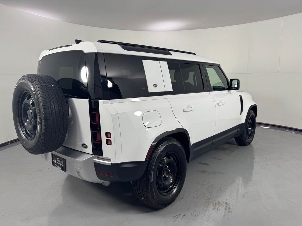 Used 2022 White Land Rover Standard image 5