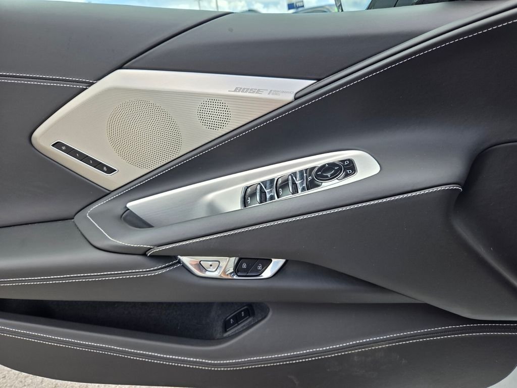 Used 2023 White Chevrolet Stingray image 21