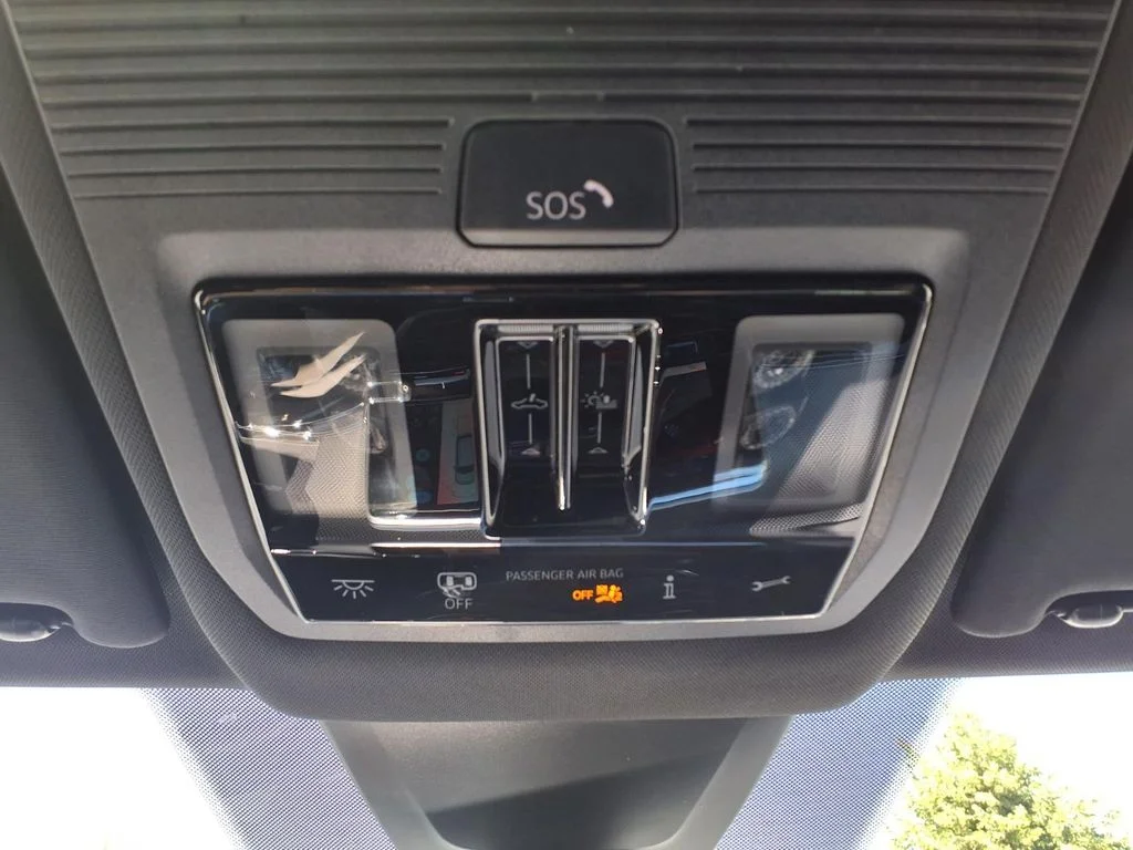 New 2026 Avocado Green Pearl Volkswagen 2.0T SEL image 19