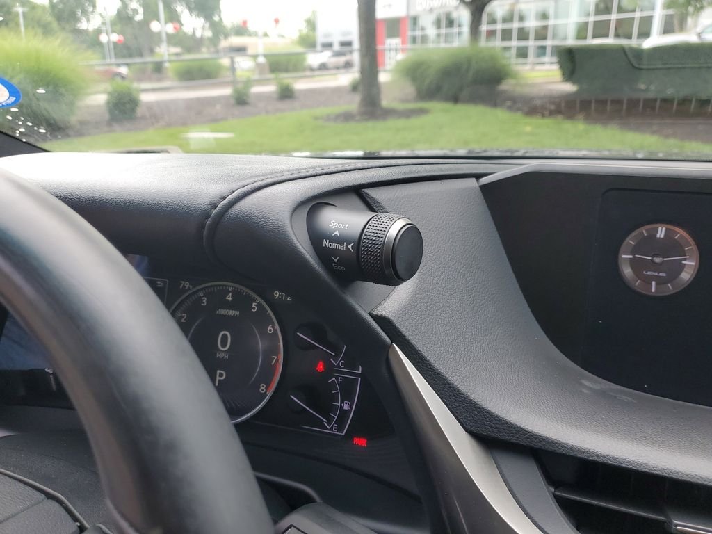 Used 2020 Black Lexus 350 image 21
