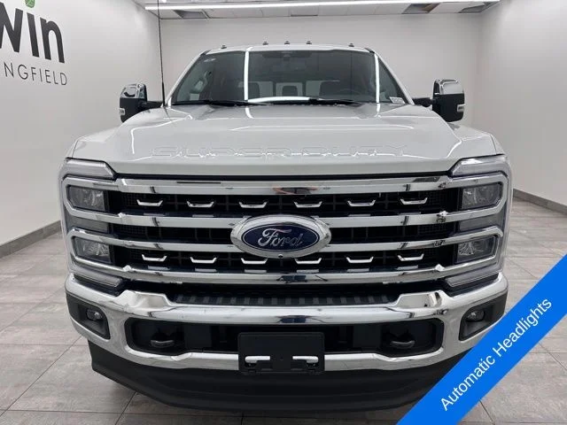 New 2026 Star White Metallic Tri-Coat Ford F-350® Lariat® image 7