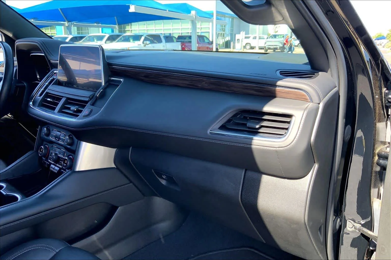 2023 Chevrolet Tahoe LT - Photo 19