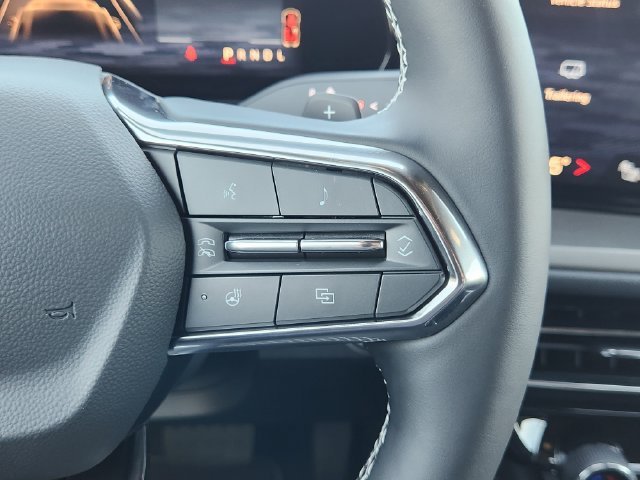 2027 Chevrolet Traverse LT - Photo 30