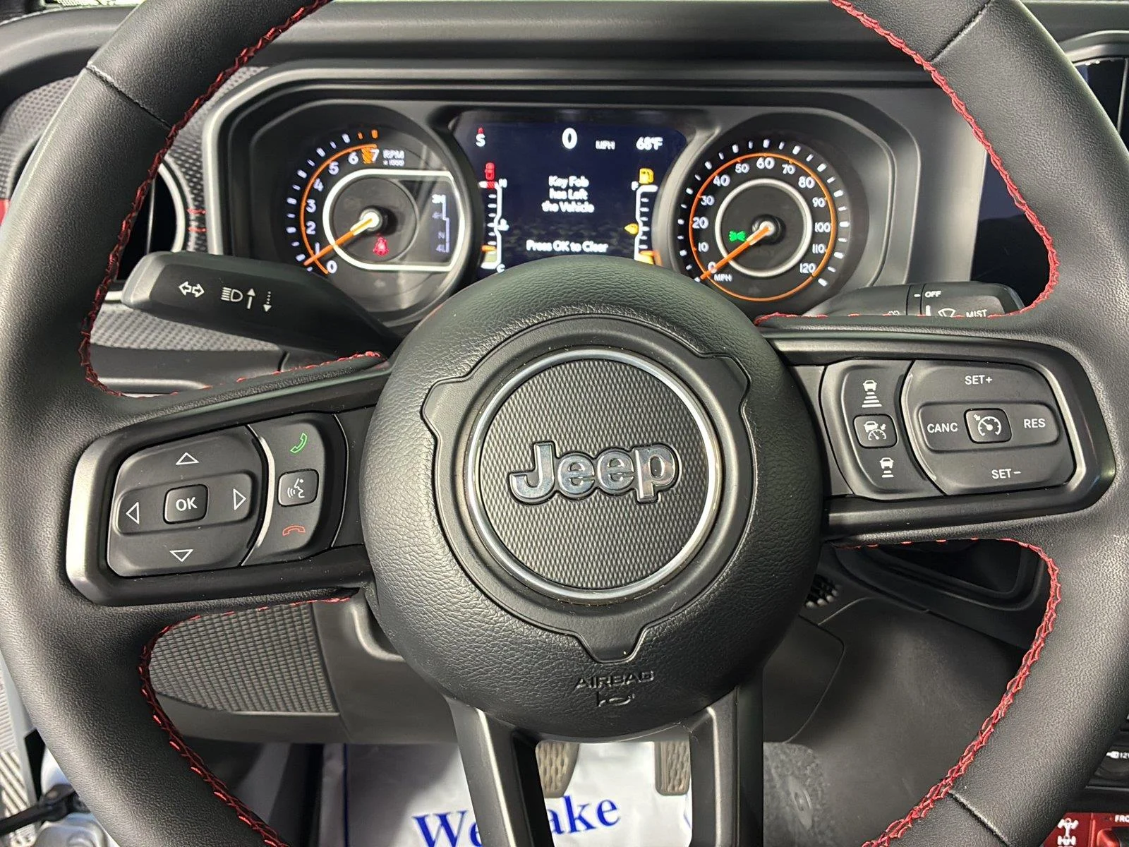 Used 2024 Silver Zynith Clearcoat Jeep Rubicon image 41