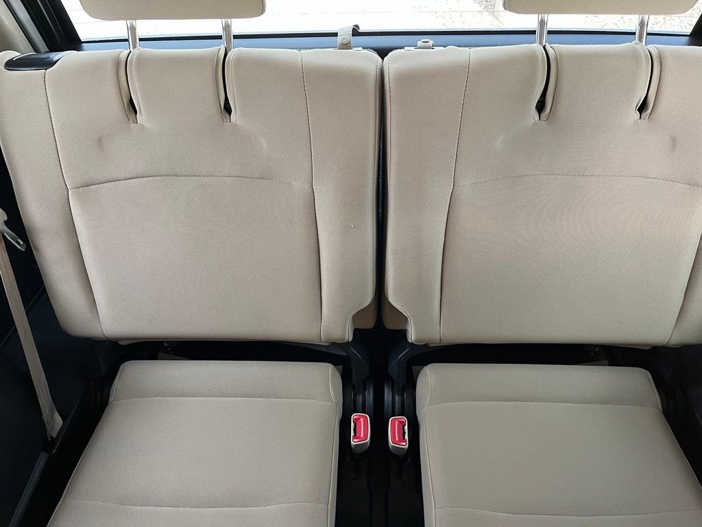 Used 2020 White Toyota SR5 image 14