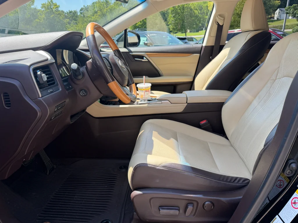 Used 2018 Obsidian Lexus Premium image 7