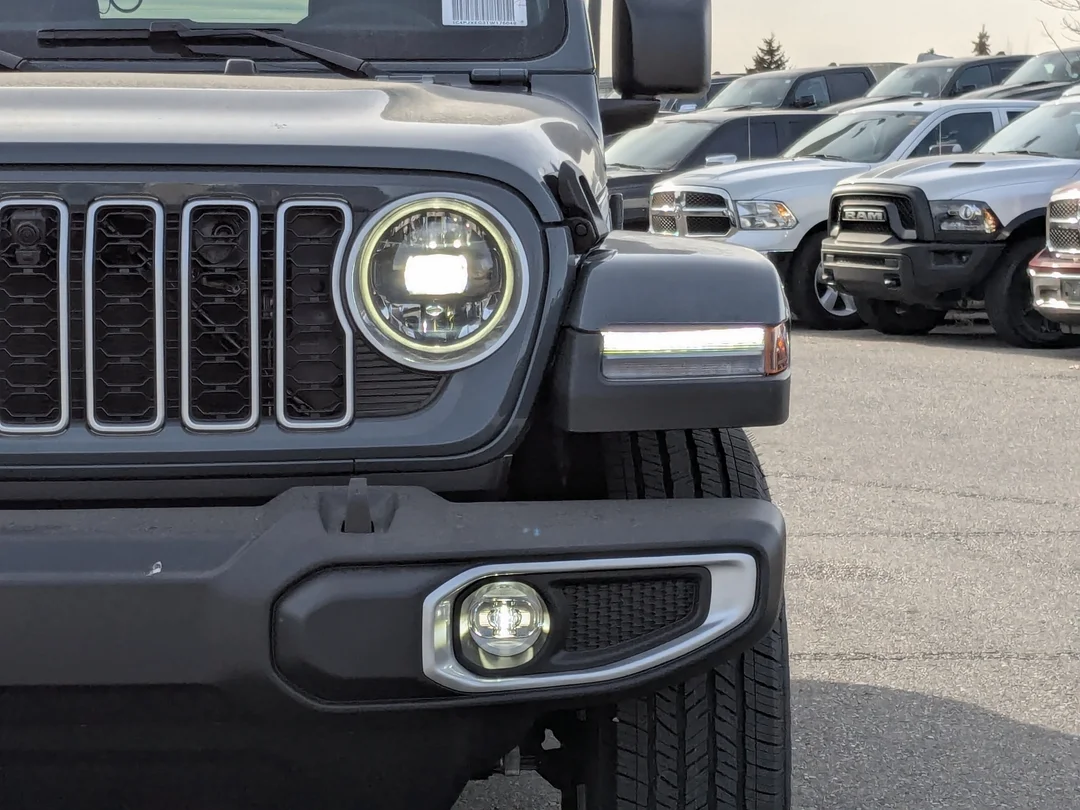 New 2026 Dark blue Jeep Sahara - - 4x4 - McKinley Leather - Body-Color Top - Alpine Audio - Remote Start & More! image 10