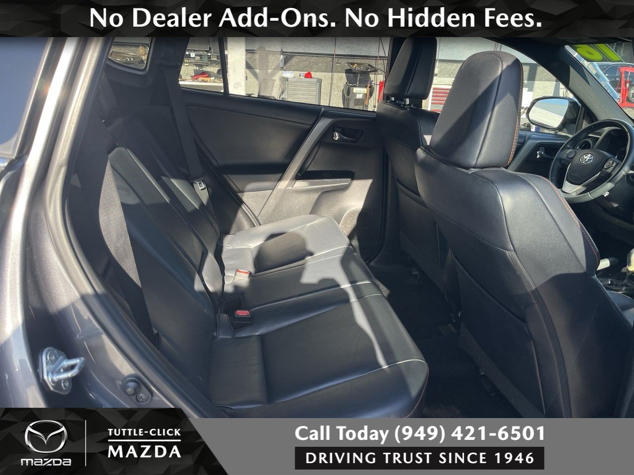 Used 2016 MAGNETIC GRAY MET Toyota SE image 17