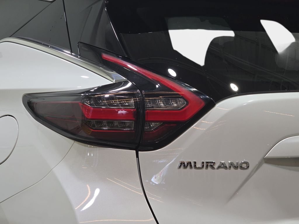 Used 2020 White Nissan Platinum image 37