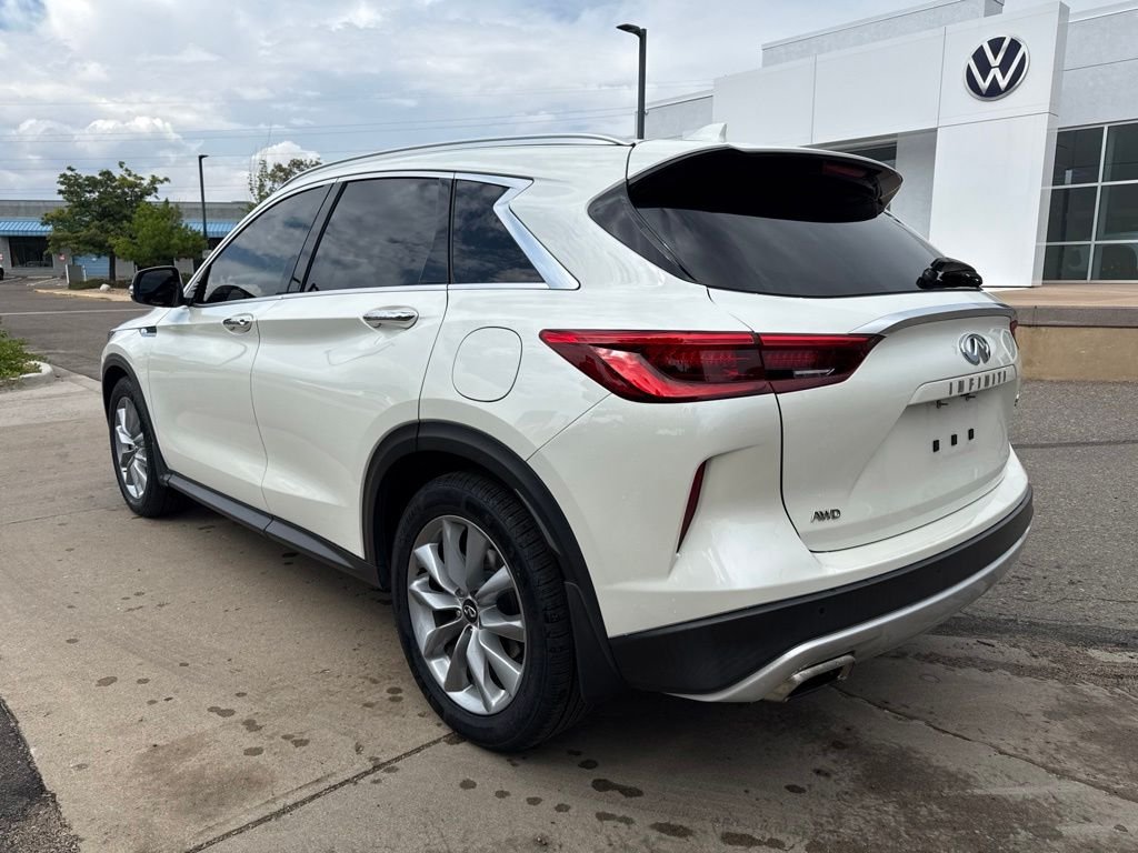 Used 2021 Majestic INFINITI LUXE image 3