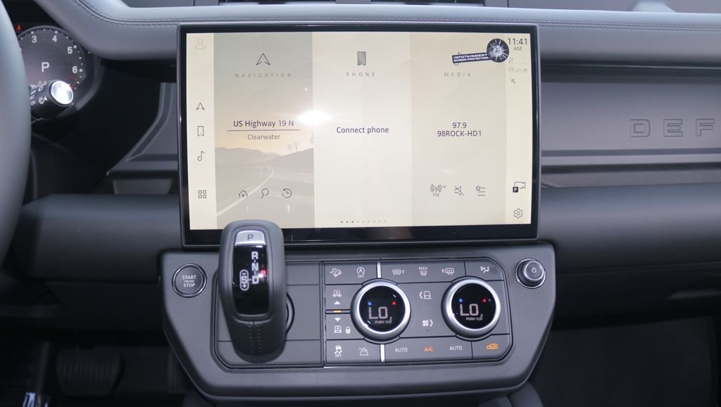 New 2026 Fuji White LAND ROVER X-Dynamic SE image 22