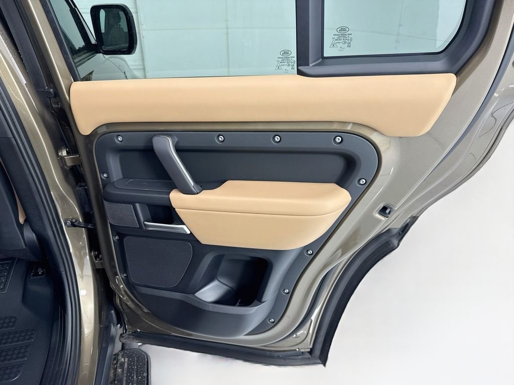 New 2026 Gondwana Stone Land Rover X-Dynamic SE image 26