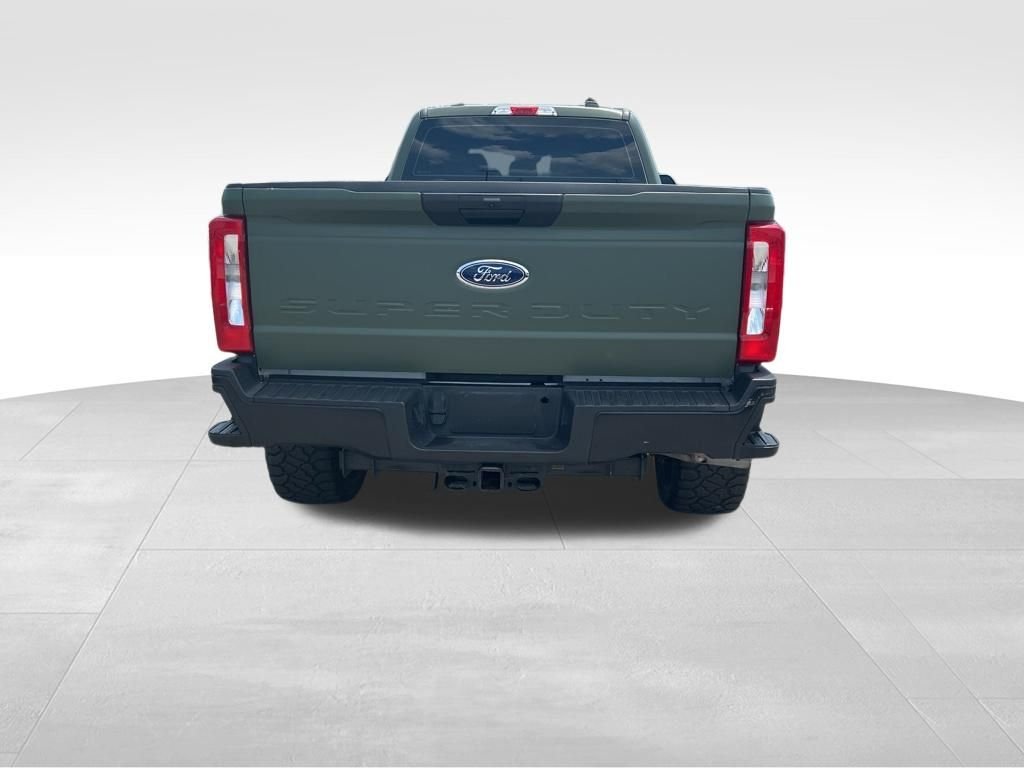 Used 2024 White Ford XL image 7