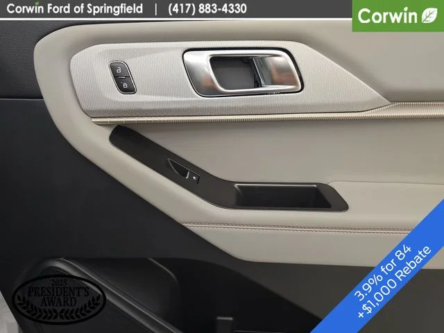 New 2026 Space White Metallic Ford Active image 14