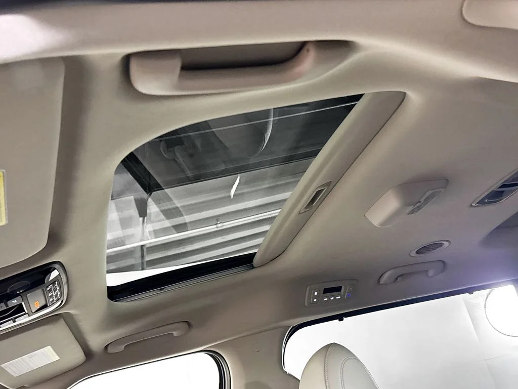 New 2026 Ceramic Silver Kia SX Prestige image 19