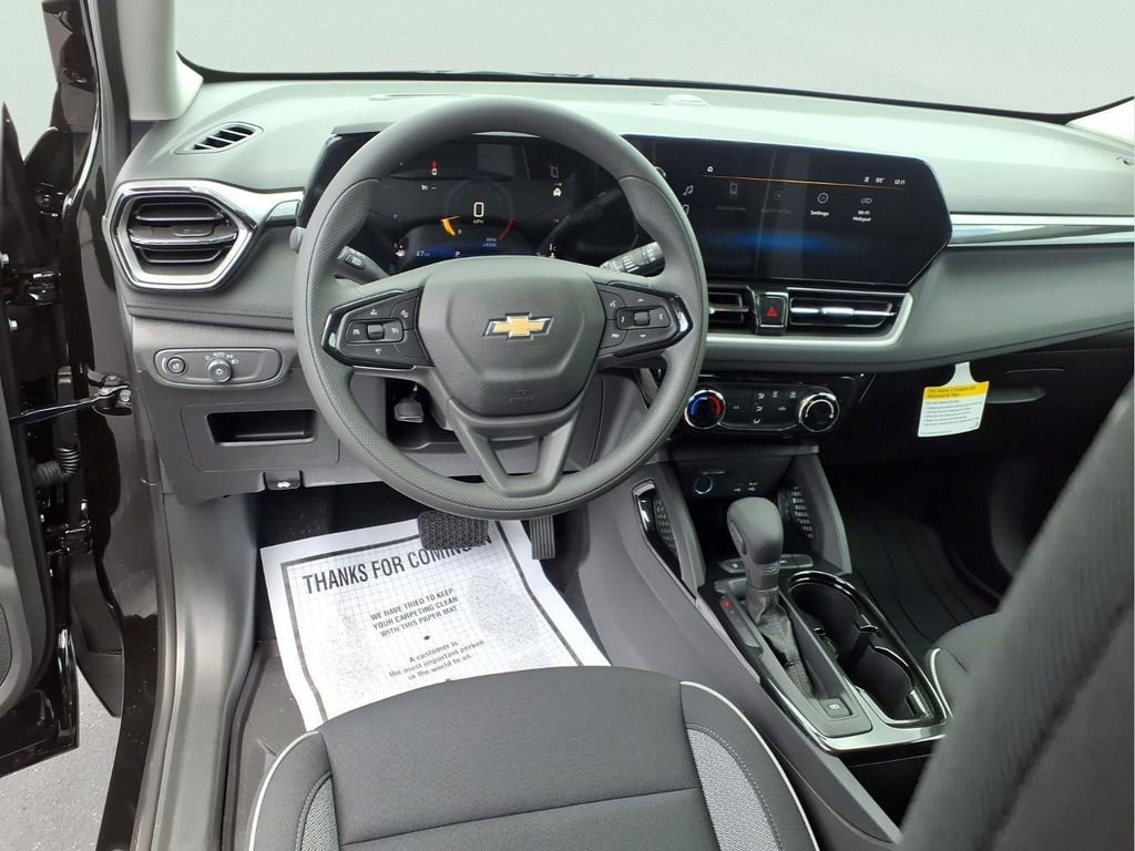 New 2026 Mosaic Black Metallic Chevrolet LT image 3