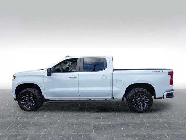 Used 2021 White Chevrolet RST image 4