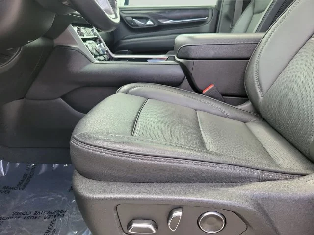 Used 2023 Onyx Black GMC Denali image 33