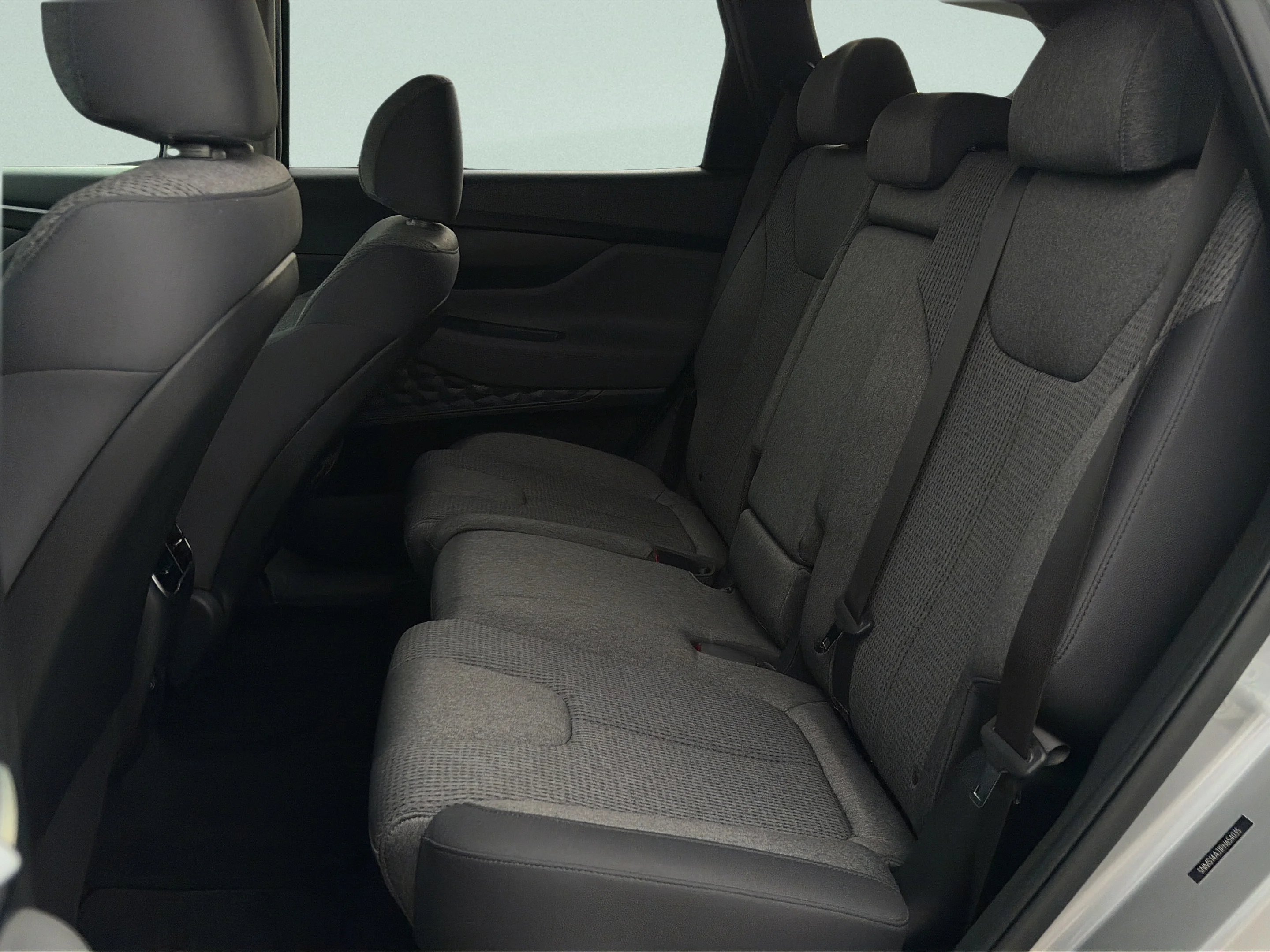 Used 2023 Shimmering Silver Hyundai SE image 10