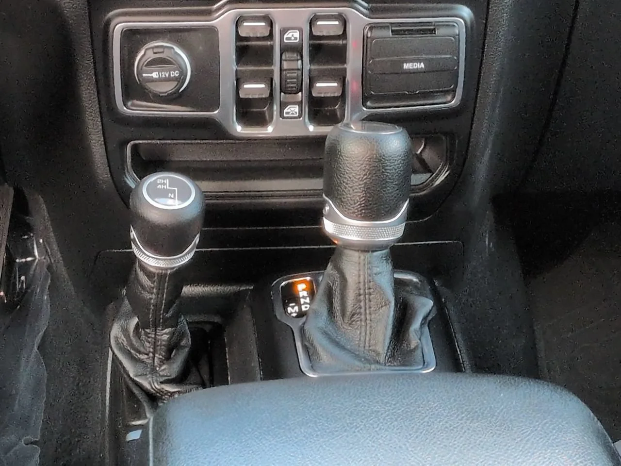 Used 2023 Blue Pearl Jeep Willys image 18