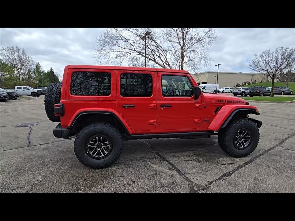 New 2026 Firecracker Red Clear-Coat Exterior Paint Jeep Rubicon X image 8