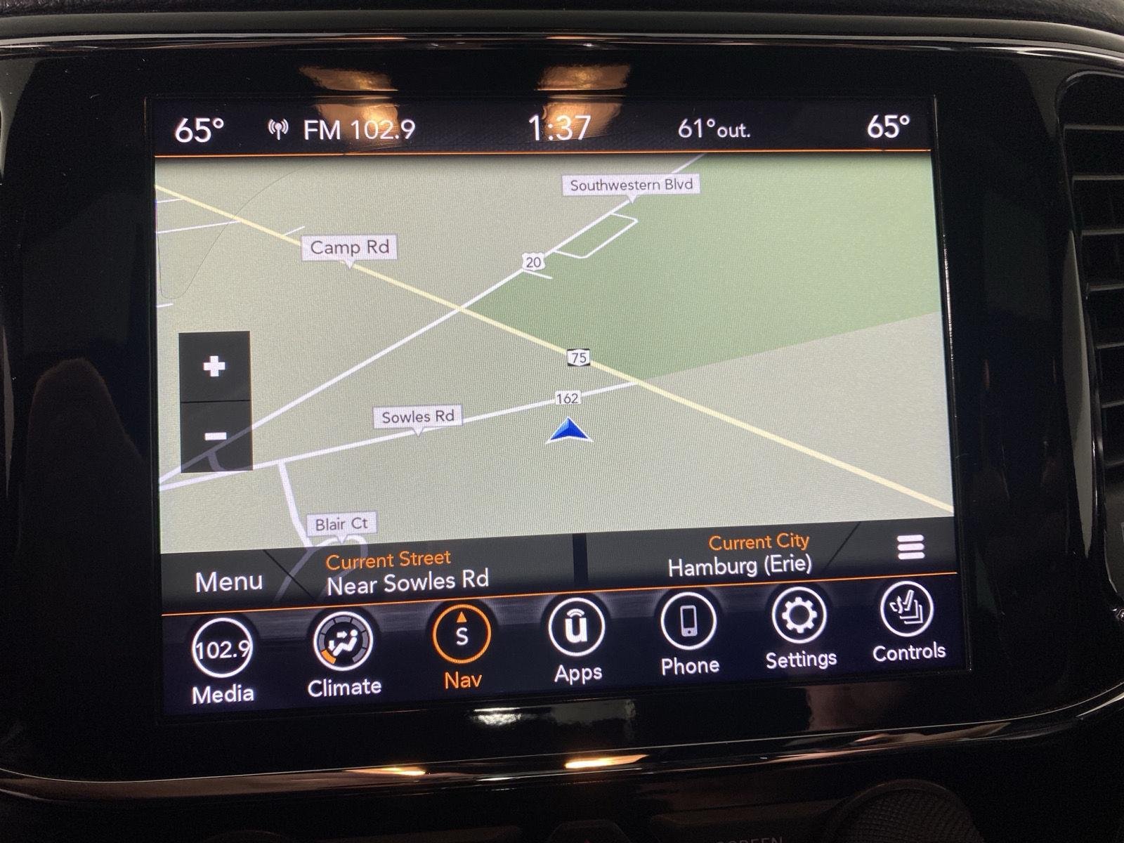 Used 2020 Diamond Black Crystal Pearlcoat Jeep Limited image 18