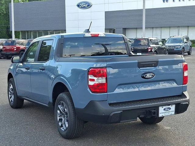 New 2026 Azure Gray Metallic Tri-Coat Ford XLT image 3
