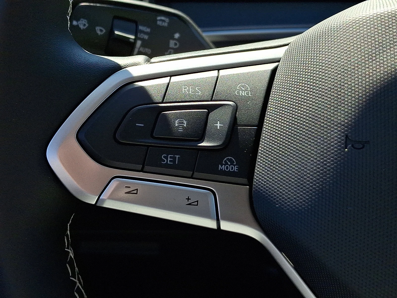 New 2026 Platinum Gray Metallic Volkswagen S image 16