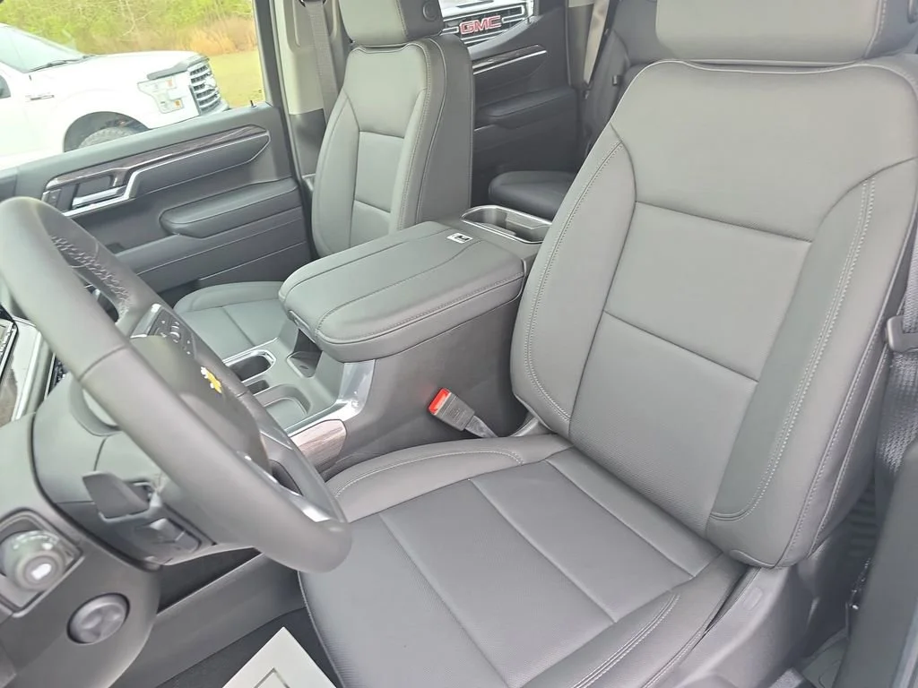 2026 Chevrolet Silverado 1500 LTZ - Photo 14