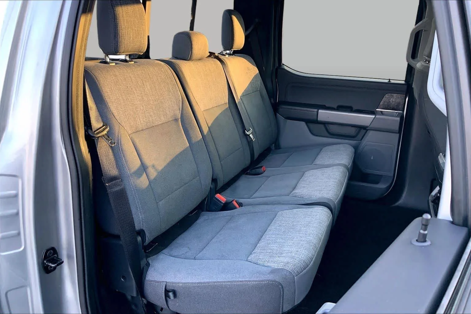 Used 2022 Iconic Silver Metallic Ford XLT image 18