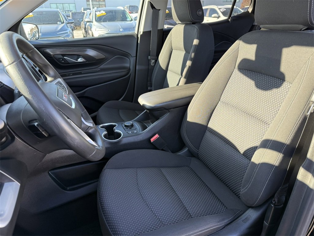 2022 GMC TERRAIN - Image 14