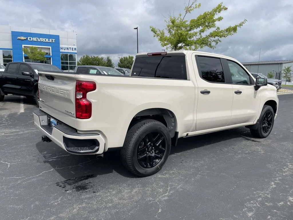 New 2026 White Sands Chevrolet Custom image 6