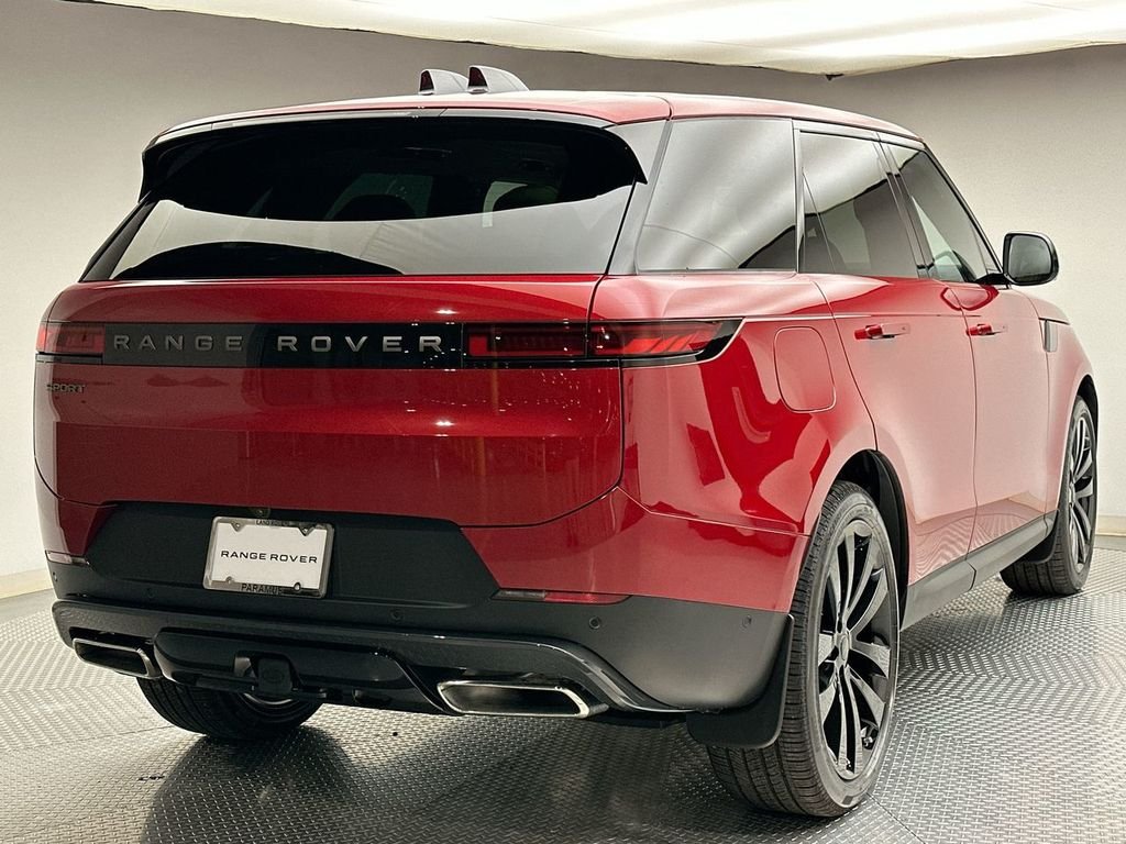 New 2026 Firenze Red Land Rover SE image 3