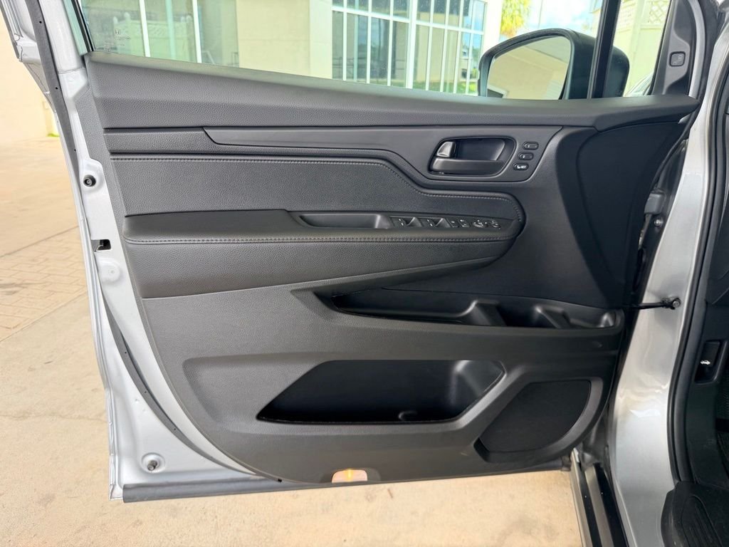 Used 2025 Blue Honda EX-L image 10