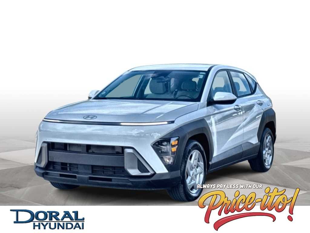 Used 2024 Atlas White Hyundai SE image 1