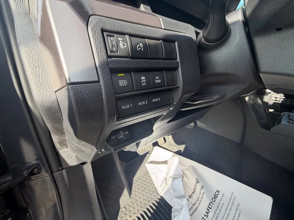 Used 2025  Toyota TRD Off-Road image 17