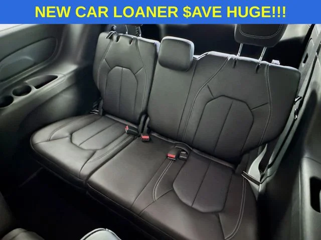 2026 Chrysler Pacifica Select - Photo 27